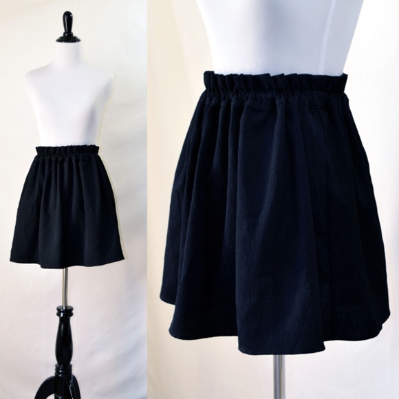 KEEPSAKE the Label Dresses & Skirts - NWOT Keepsake Elasticized Waist Volume Mini Skirt
